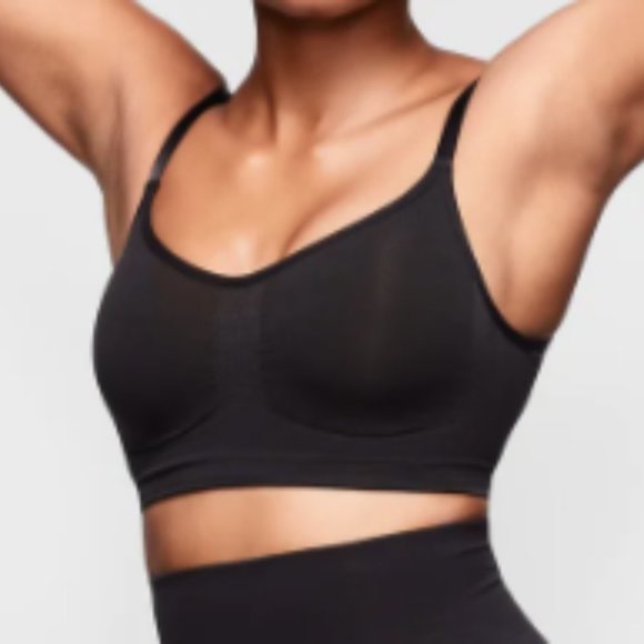 (2224/2225) SKIMS NWT SEAMLESS SCULPT  BRALETTE **ONYX - Picture 3 of 4